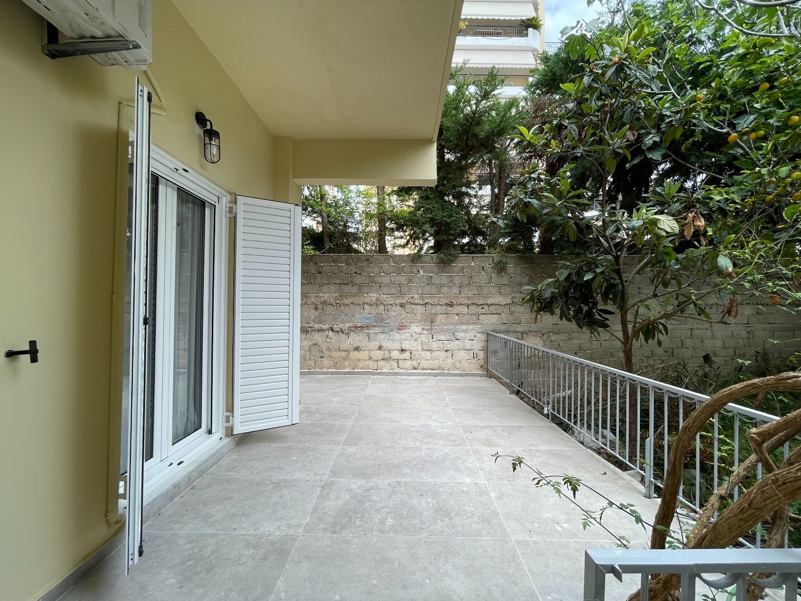 Διαμέρισμα 80τ.μ., Ισόγειο, Γλυφάδα, Αθήνα – Νότια Προάστια