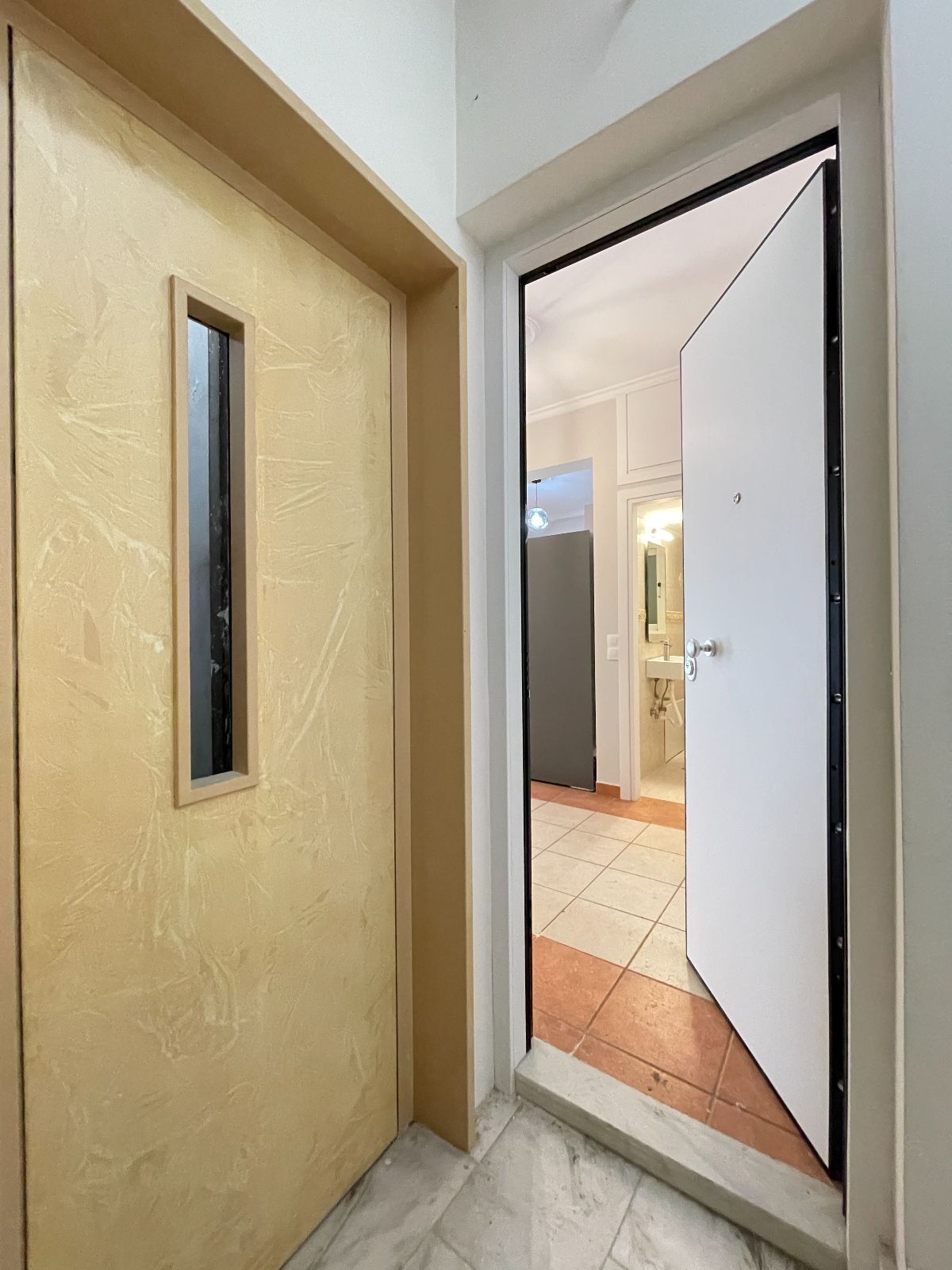 Διαμέρισμα 92τ.μ., 3ος, Κορυδαλλός, Προάστια Πειραιά