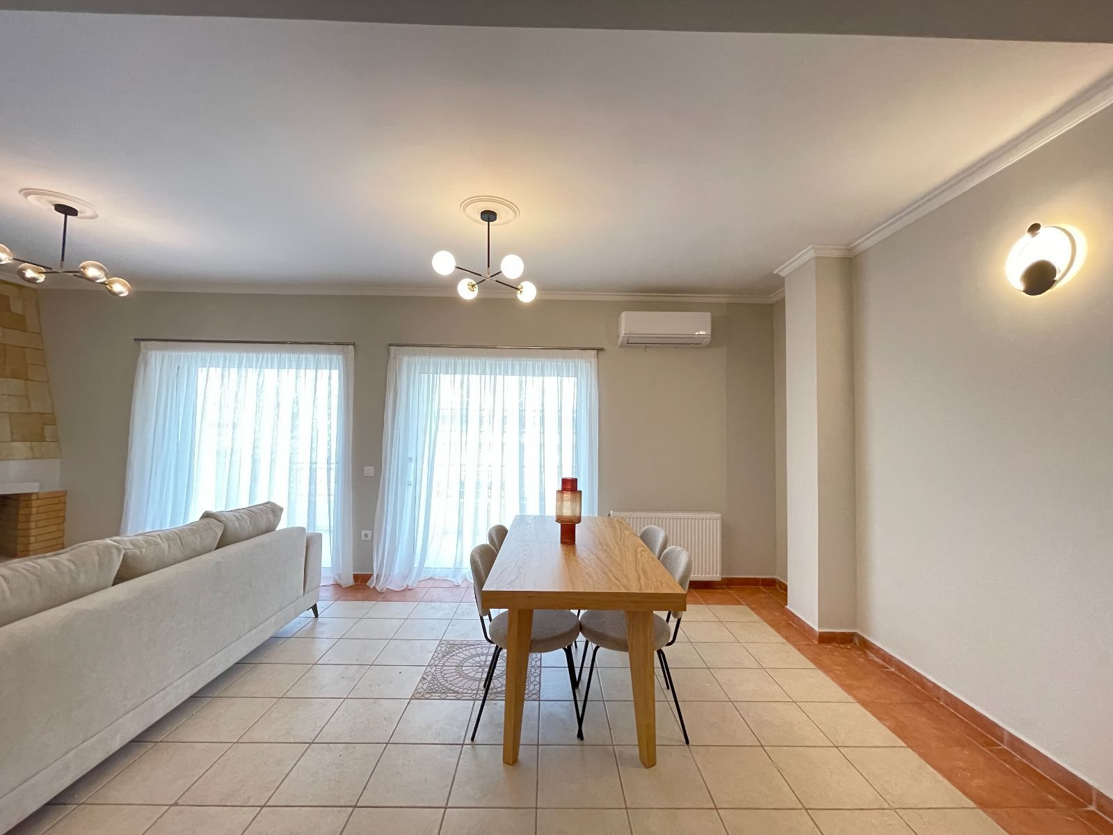 Διαμέρισμα 92τ.μ., 3ος, Κορυδαλλός, Προάστια Πειραιά