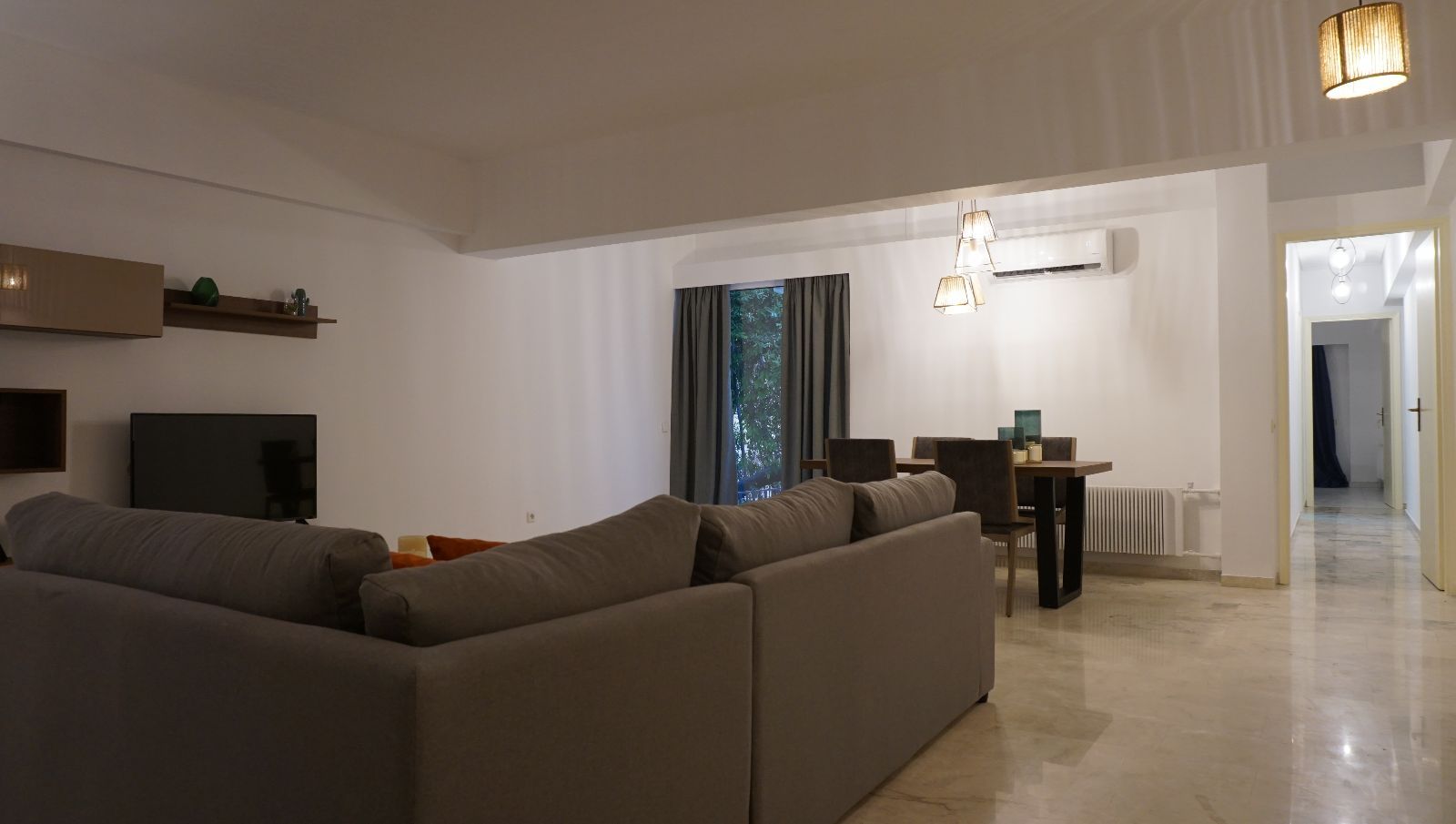 Διαμέρισμα 98τ.μ., Ισόγειο, Νέα Σμύρνη, Αθήνα – Νότια Προάστια