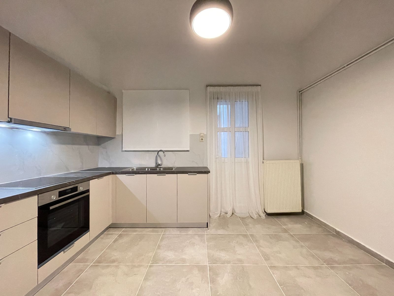 Διαμέρισμα 107τ.μ., Ισόγειο, Γλυφάδα, Αθήνα – Νότια Προάστια